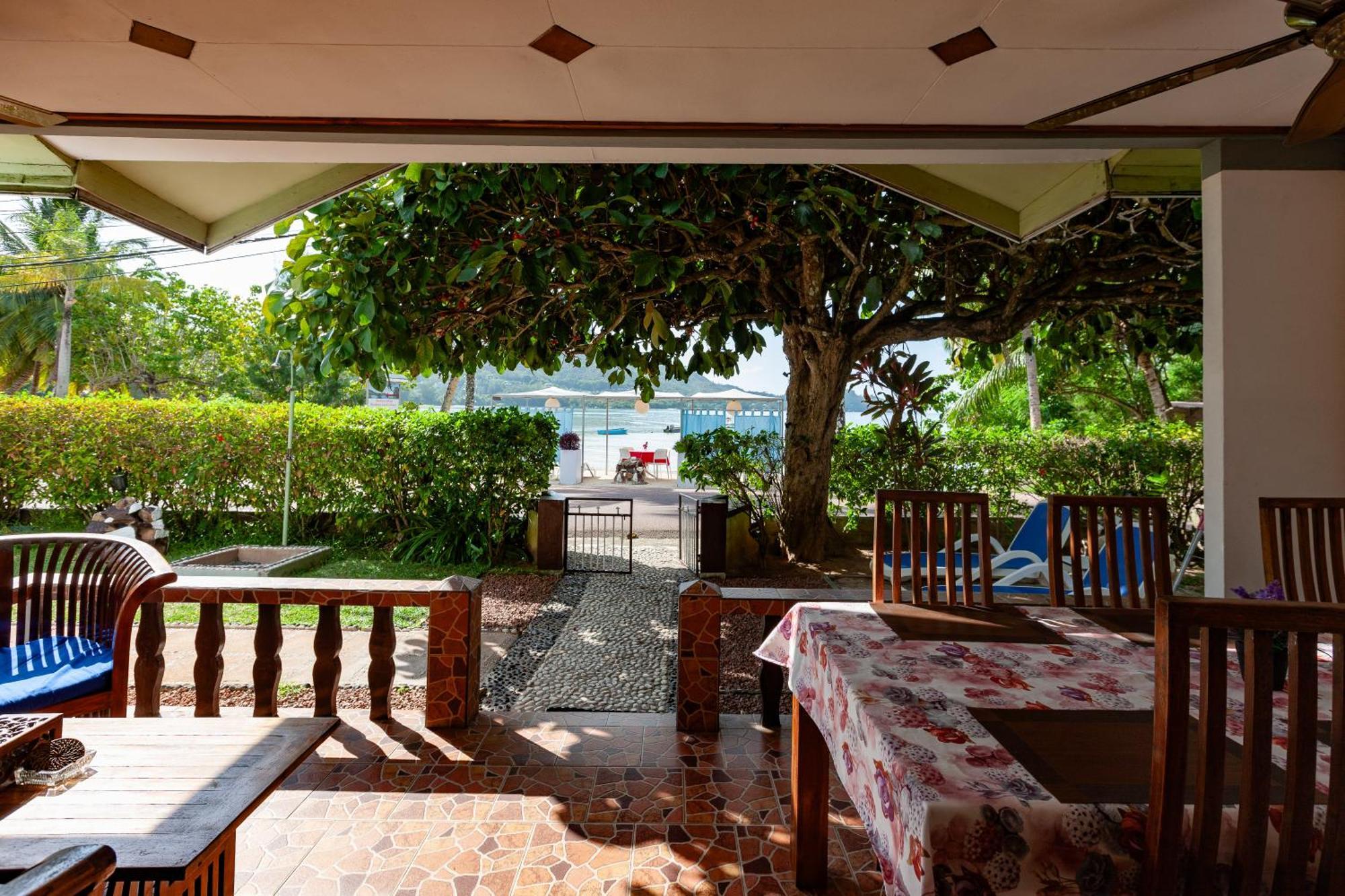 Sea View Lodge Baie Sainte Anne Kültér fotó